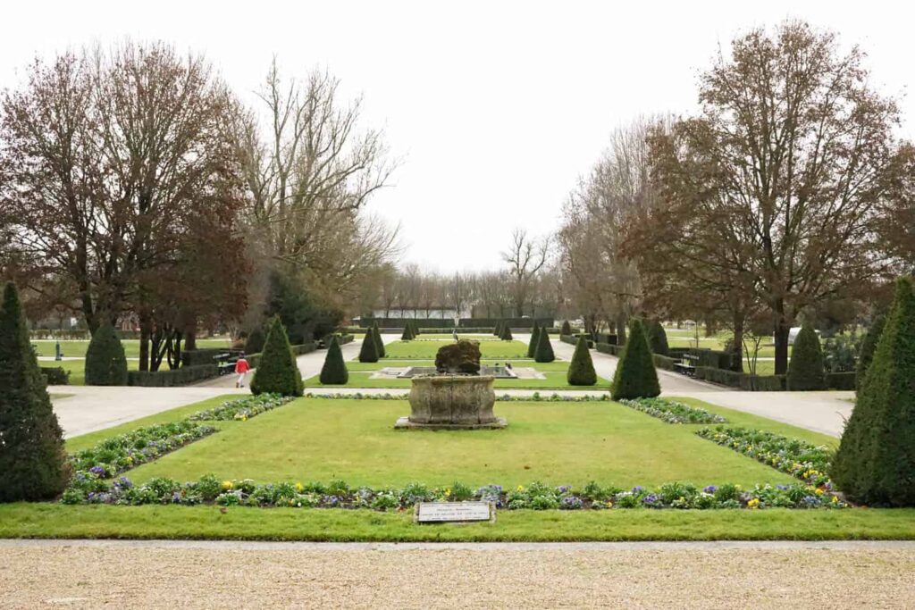 Jardin Public Saintes, France