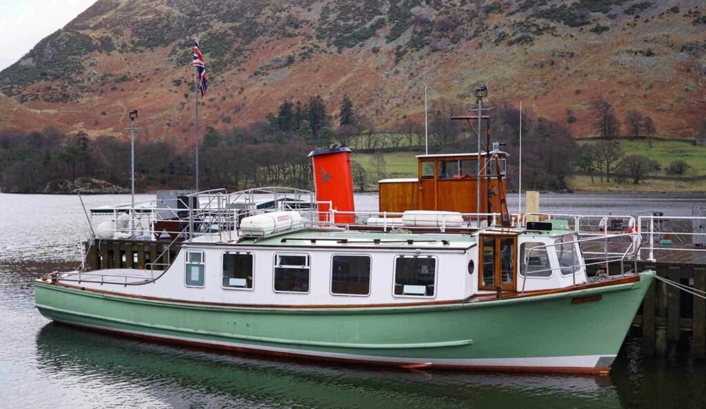 Ullswater Steamer. Where to find family friendly accommodation in the Lake District