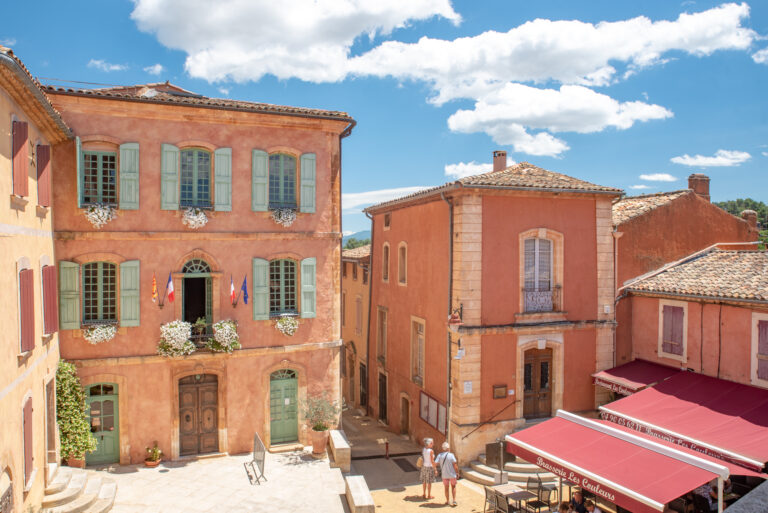 Guide to Roussillon, Provence