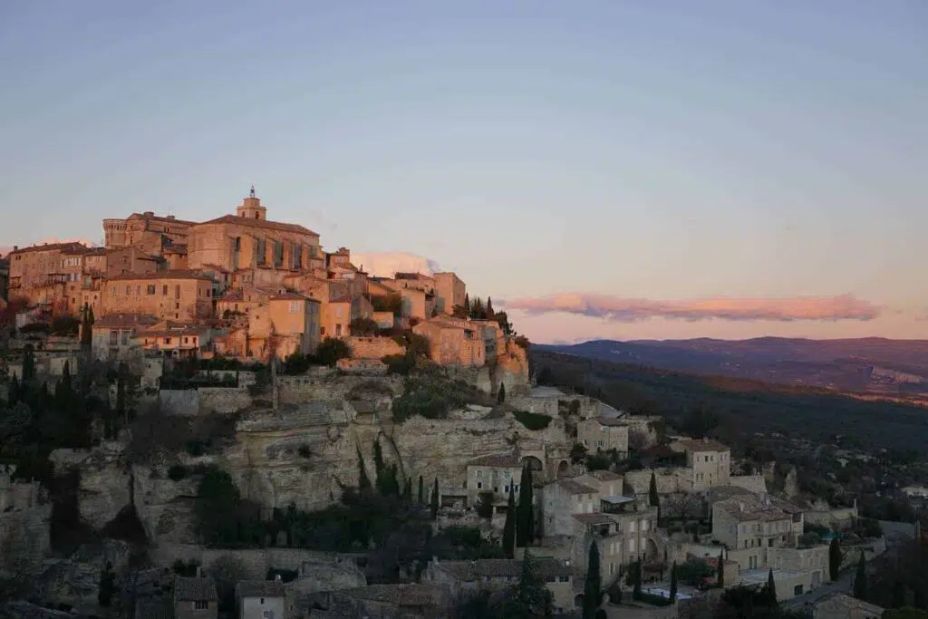 Gordes. Le Long Weekend - 2017 in Review