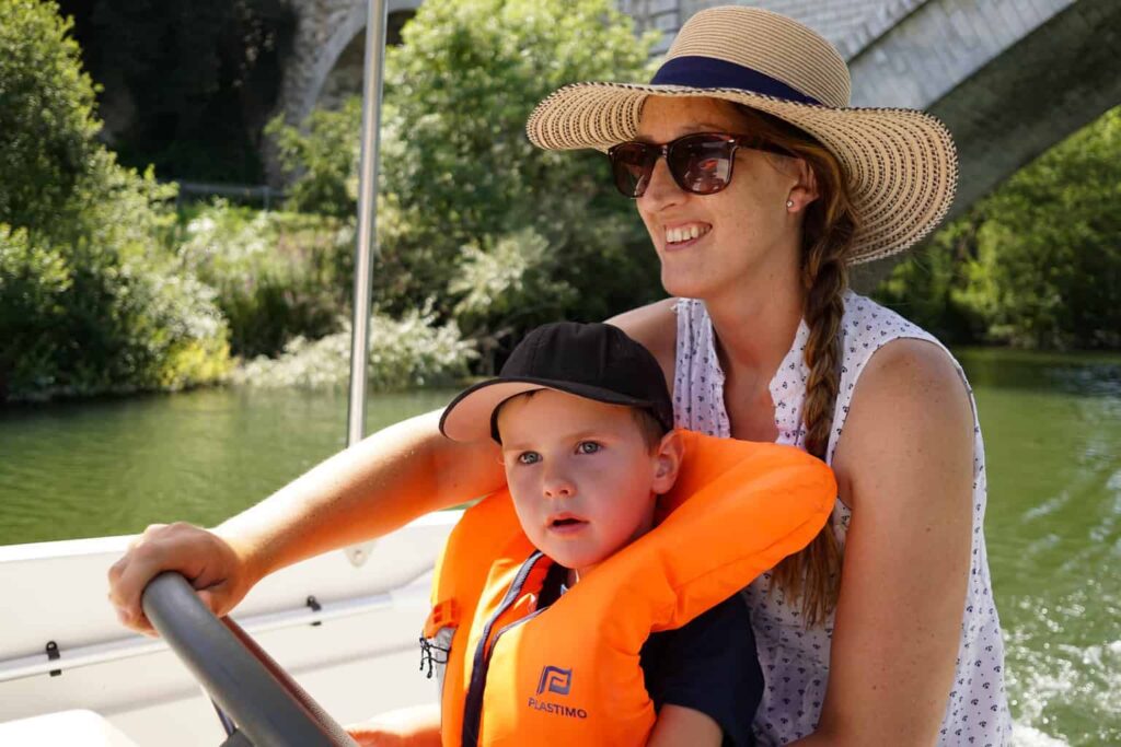 Cruising the Charente - Saintes. Le Long Weekend - 2017 in Review