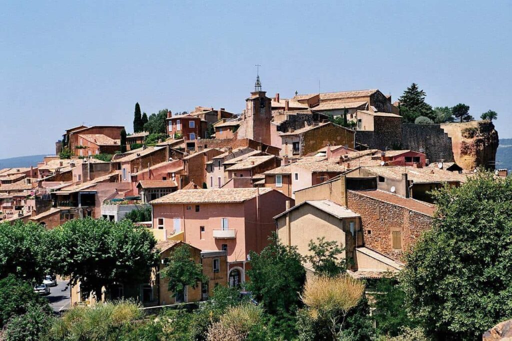 Where to stay in Provence France. Best villages to stay in Provence.