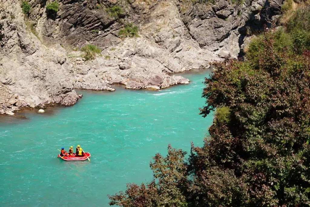 White water rafting in Hanmer Springs is one of the best things to do in new Zealand