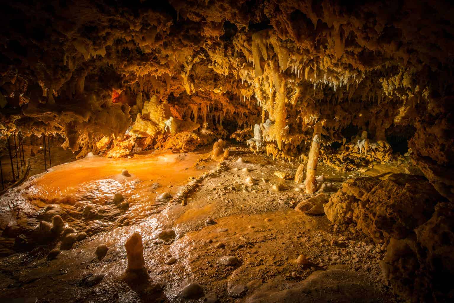Best Caves of Dordogne, France