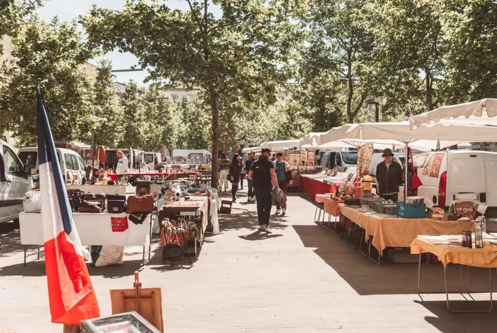 Brocante in Avignon, France