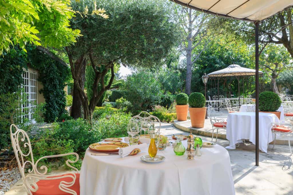 Auberge de Cassagne & Spa – 5* Hotel Near Avignon