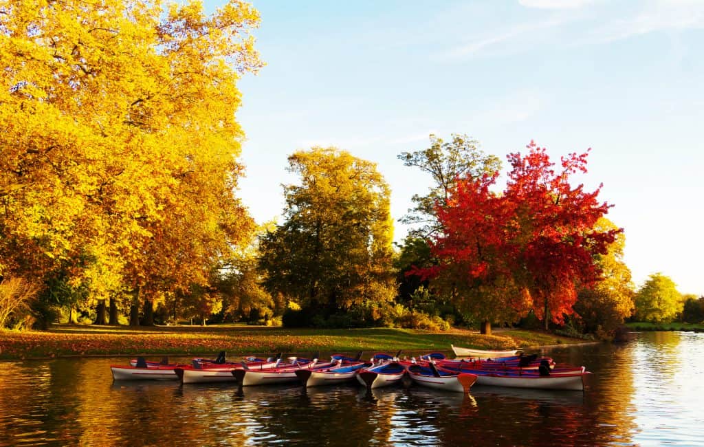 Bois de Vincennes in Paris, France with kids