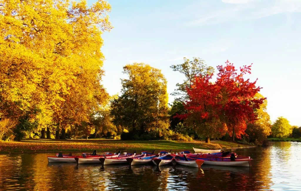 Bois de Vincennes in Paris, France with kids