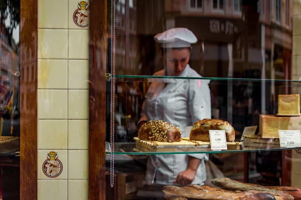 Paris bakery tour with kids