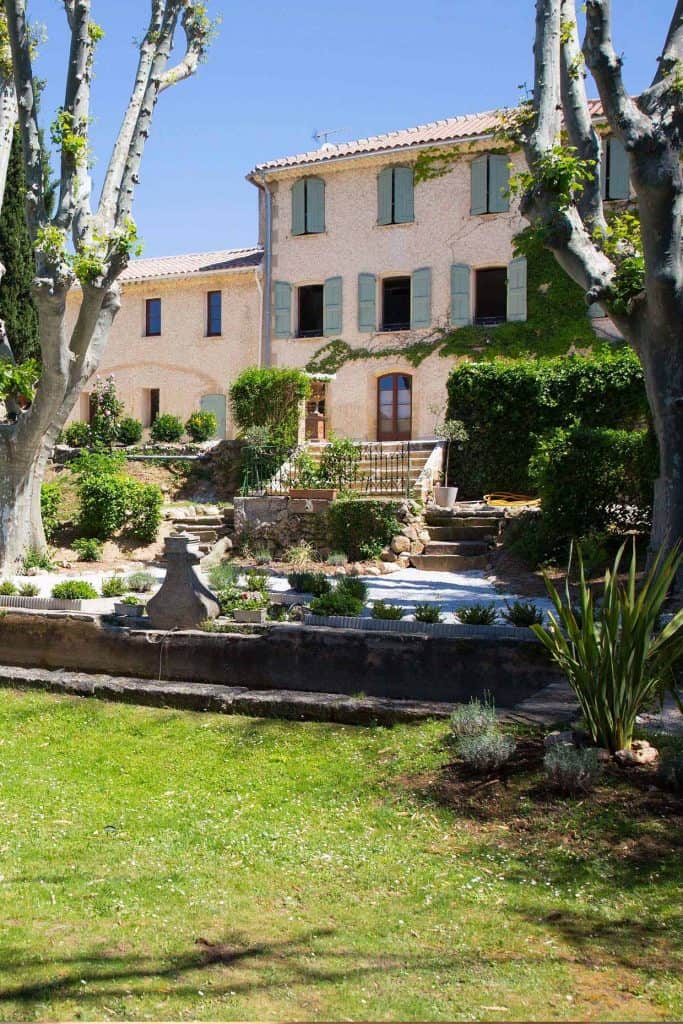 Domaine & Cie - countryside hotel near Aix en Provence