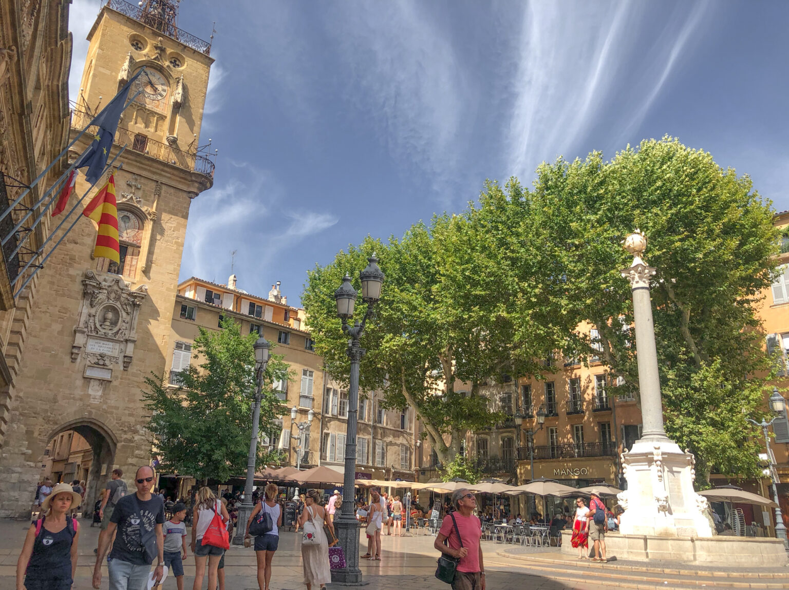 best time to visit aix en provence