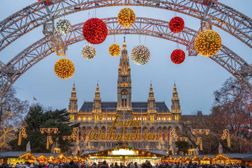 travel to vienna for christmas