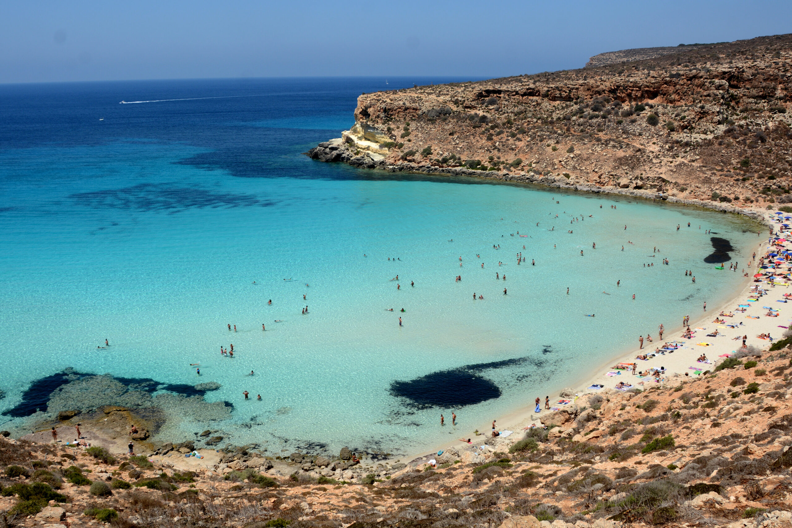 Why is the Mediterranean Sea so Clear?