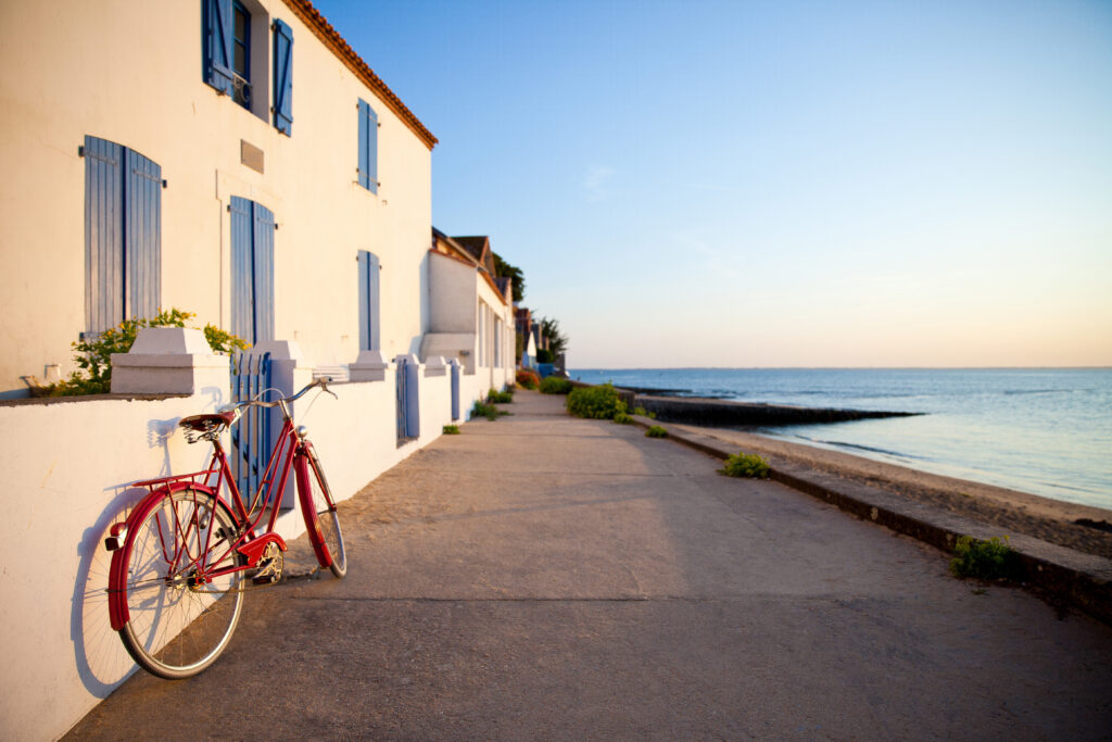 french towns to visit in summer