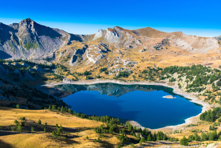 Best lakes in France