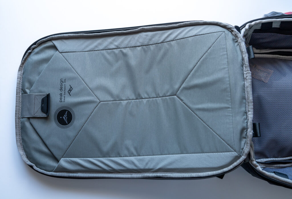 Costa 30l deals large backpack
