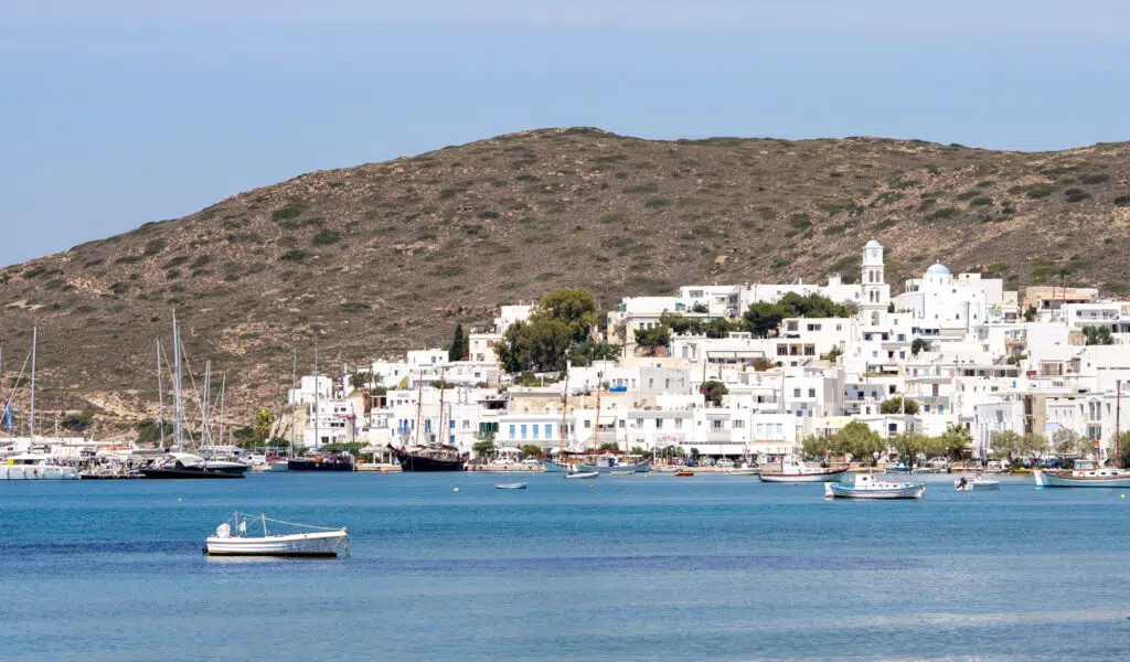 Best Places to Stay in Milos, Greece Le Long Weekend